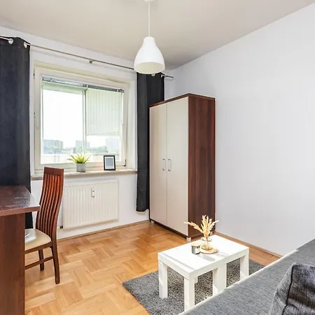 Powstancow Slaskich 61 * ורשה