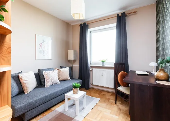 Powstancow Slaskich 61 شقة