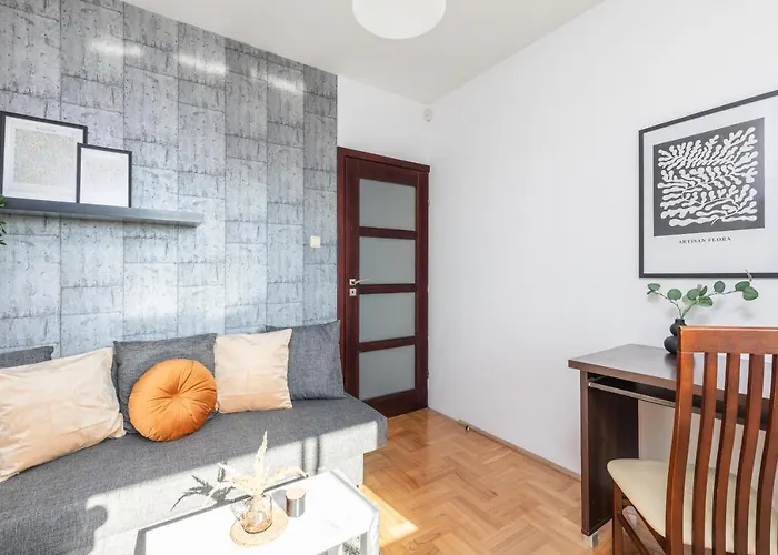 شقة Powstancow Slaskich 61 وارسو