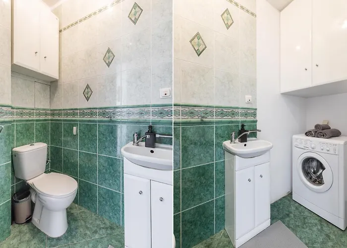 شقة Powstancow Slaskich 61