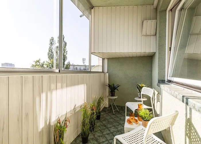 شقة Powstancow Slaskich 61